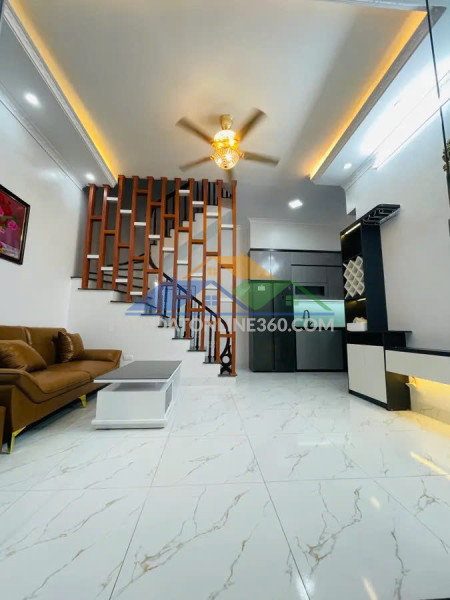 Bán nhà đội cấn 30/33m2. 4 tầng. mặt tiền 3m. giá 10.5 tỷ ba đình hà nội