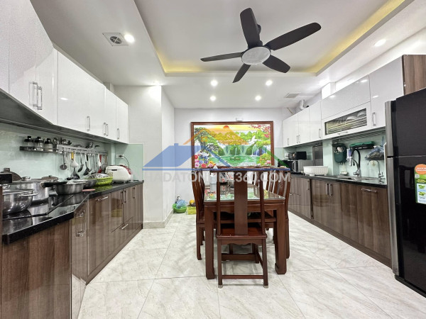 Bán nhà  phố đội cấn – 46m² – 5 tầng – 9 tỷ