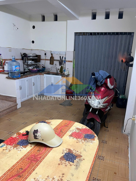 Chính chủ bán mảnh đất giờ muốn bán, gần khu công nghiệp, gần trường học Chính chủ bán mảnh đất giờ muốn bán, gần khu công nghiệp, gần trường học