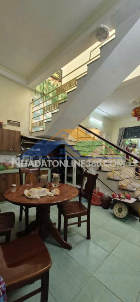 ????????bán nhà 2 tầng đường nguyễn xí - vị trí kinh doanh