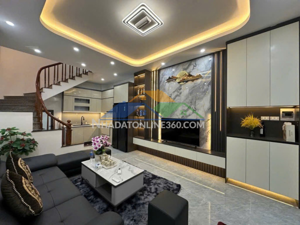 Cho thuê nhà ngõ ô tô phố đại đồng, 66m² x 3 tầng, 3pn, 3 wc, 15 triệu