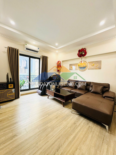Bán nhà  53m bồ đề, long biên , 6t thang máy giá 16,5 tỷ,oto,kd