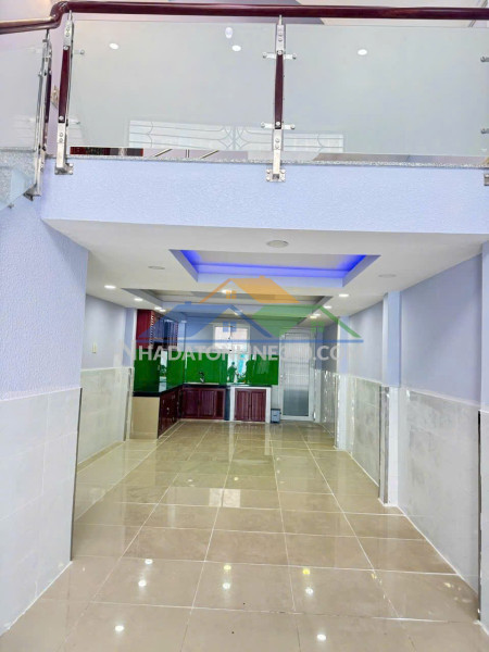 Nhà 3 tầng mt nội bộ đường bùi minh trực p6q8. giá 8 tỷ tl