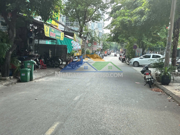 Bán nhà hẻm thông lê thị hồng ngang 4.5m 86m2 3 lầu vừa ở vừa kd ngay chợ cc chỉ 14 tỷ.