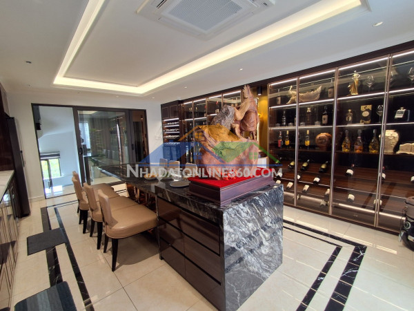 Nhà đẹp mới toanh phố trạm, 6 tầng thang máy, 2 thoáng, 45m2, ôtô full nội thất, giá 9 tỷ.