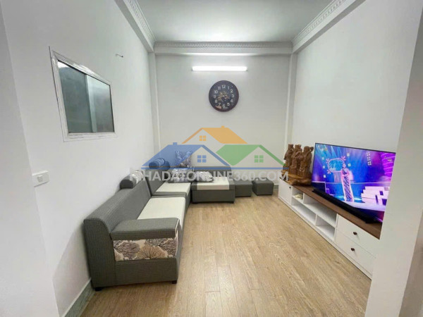 Hàng kín chưa lên sàn giá rẻ nhà mới bạch mai 32m, 4 tầng, mặt tiền 2m/5m, 5.5 tỷ hai bà trưng.