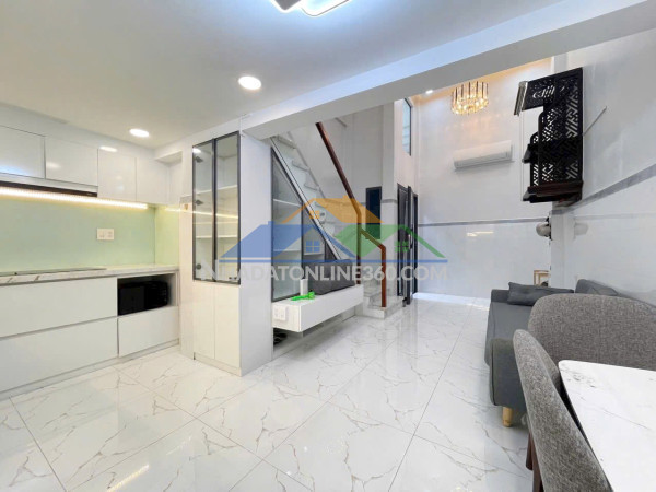 Nhà mới lệch tầng full nội thất bán âu dương lân p3q8