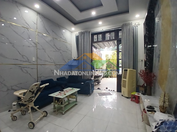 Bán nhà riêng 3 tầng, 89m2, 4pn, đường 102, tăng nhơn phú a, q.9. tp hcm sổ hồng, 7.95 tỷ.