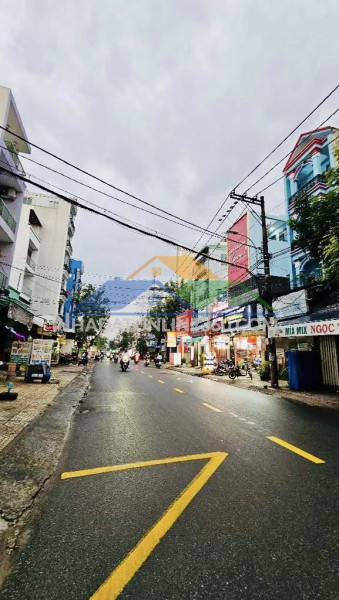 Tân phú giá bình tân – hẻm 6m – sát m.tiền – 3 tầng – 71m ngang 6.1 chỉ 7.x