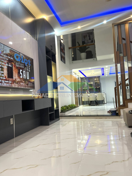 ????????bán nhà 3 tầng full nội thất- đường vũ quỳnh - sát...