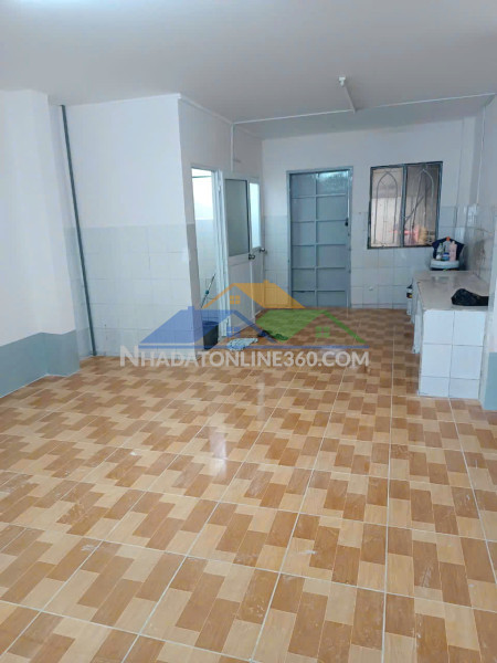 Nhà 2 tầng (4*18m) hxh đỗ cửa sát đường tạ quang bửu p4q8. giá: 7.6 tỷ