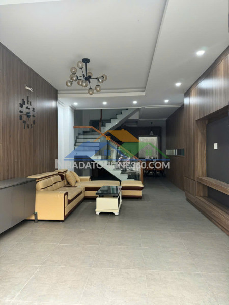 Bán nhà đẹp 3 tầng dĩ an,vừa ở vừa kinh doanh ok luôn,gần chợ tân bình