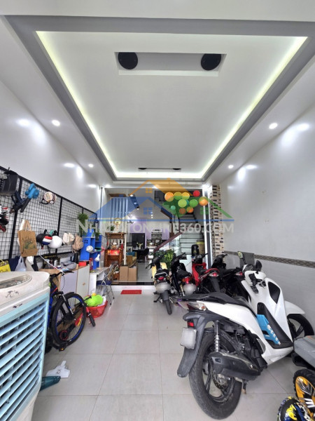 Bán nhà thủ đức, linh đông, đường số 8, 4x15m, 4 tầng, 4pn, sh, 7.35 tỷ.