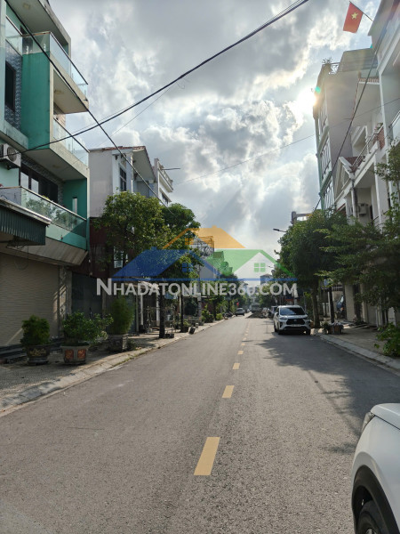 Bán nhà mặt phố lê duẩn, liêm chính, phủ lý, hà nam. dt 63m2, 1 tầng, 1 ngủ. oto đỗ cửa