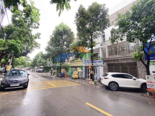 G.ấ.p bán nhà tại văn phú hà đông 20 tỷ