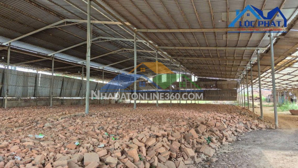 X427- Bán đất tặng nhà Xưởng tại Phường Long Hưng dt 4500m2 giá 63 tỷ X427- Bán đất tặng nhà Xưởng tại Phường Long Hưng dt 4500m2 giá 63 tỷ