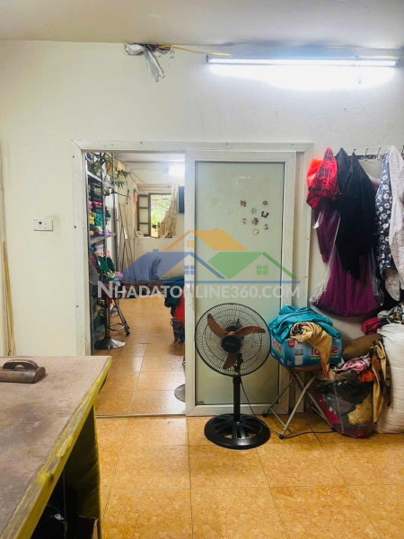 Cho thuê nhà phố chính kinh, 43m2 x 3 tầng, 3 ngủ, 2 wc, giá 11 triệu