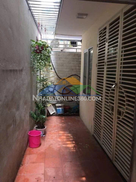 Cho thuê nhà nguyên căn ngõ 10 nam dư, 42m2 × 5 tầng, gồm 3 phòng ngủ, 4 vệ sinh, 9tr