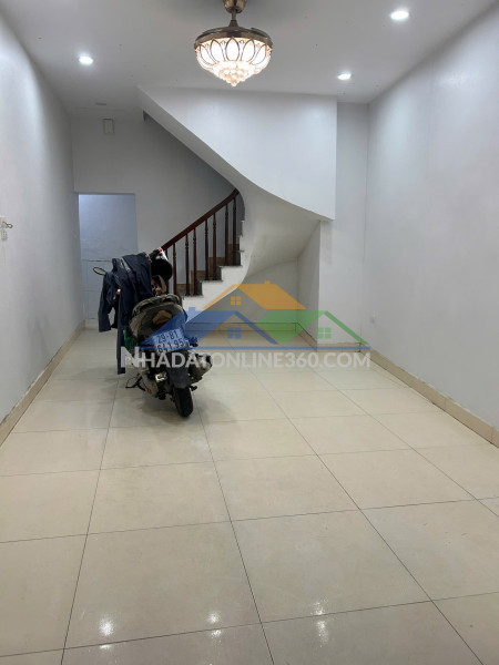Cho thuê nhà ngõ văn chương, 30m² x 3 tầng, gồm 2pn, 2vs,  8 triệu