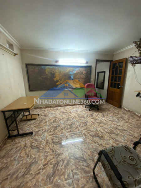 Cho thuê căn hộ tập thể tầng 5, ngõ 815 giải phóng 75m², 3pn, 7 triệu