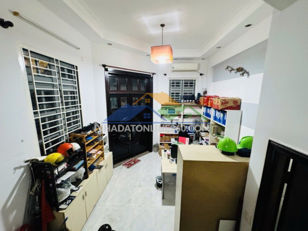 Bán nhà căn góc 2 mặt tiền đường số tân quy - 4 tầng - ngang 5m