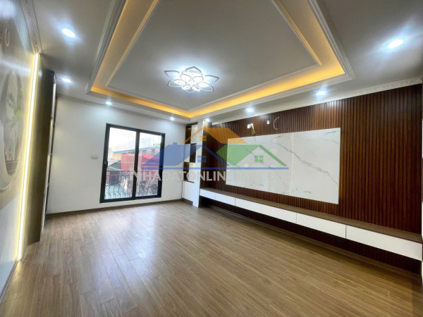 Bán nhà tân mai- hoàng mai, phân lô, ô tô, 45/50 m2, 4 tầng, giá 14,7 tỷ.