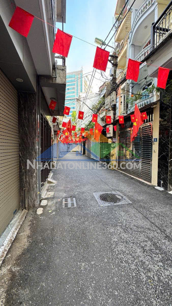 Nhà mới ô tô đỗ cửa 5 tầng nguyễn sơn 50 m2 16.5 tỷ long biên.