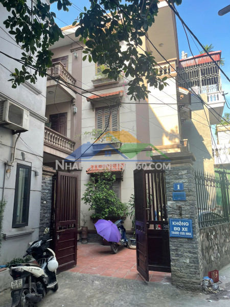 04.11.25. bán biệt thự trung tâm hà đông, dt đất 130m2, gara ô tô trong sần, ngoài cửa 24/24, giá chỉ hơn 20 tỷ