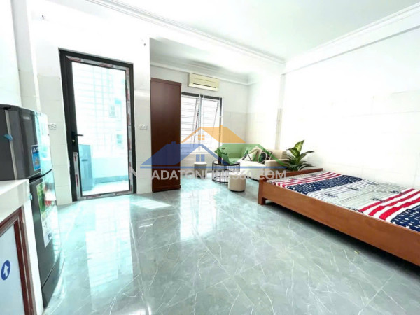 Cho thuê ccmn đẹp thoáng ban công giá rẻ tại 37 bằng liệt, linh...
