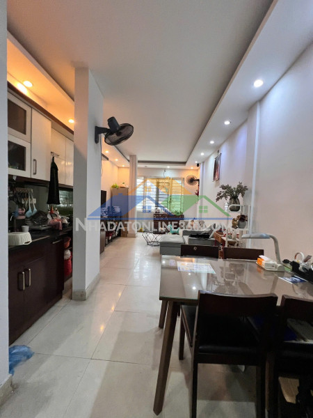 Chính chủ bán nhà mặt phố thái phiên, 26m2, 5 tầng đẹp ở...