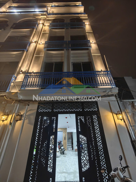 Bán toà nhà cho thuê đường bưởi trung tâm quận ba đình
