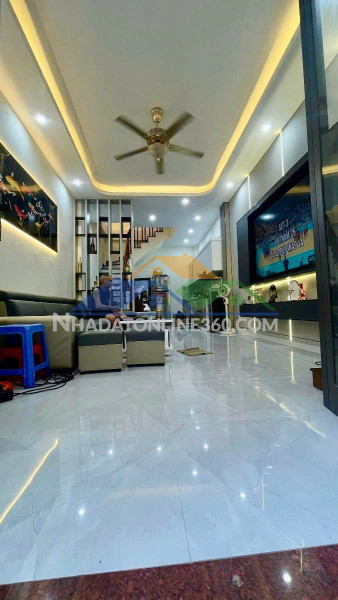 Bán nhà khương trung  35m 5 tầng 8,2 tỷ - ngõ trước nhà rộng 2,3m 50m ra ô tô