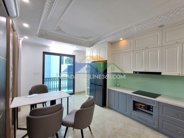 Bán nhà mới ngõ thông ô tô đỗ cửa phố trạm 50 m2 x 6 tầng 12.8 tỷ long biên hà nội.