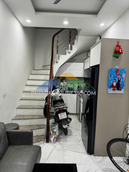 Chính chủ bán nhà 4 tầng - ngõ 173 hoàng hoa thám, ba đình - thông ra 209-279 đội cấn - nhỉnh 7 tỷ