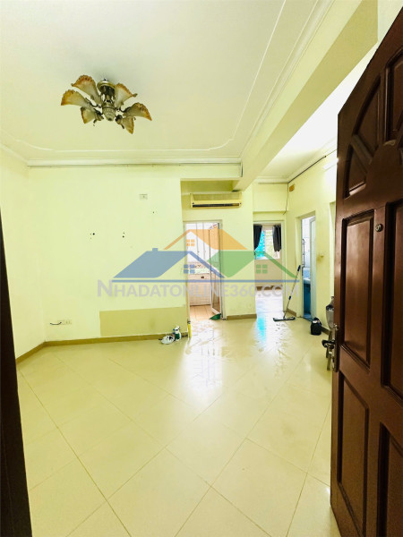 Căn hộ view đẹp- giá tốt cần bán nhanh căn chung cư b11b nam trung yên, hn