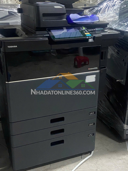 Cần bán hoặc cho thuê máy photocopy ricoh mp 7502 là máy laser đen...