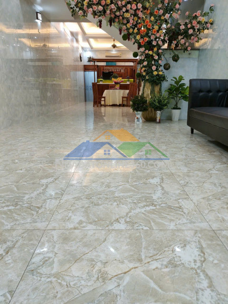 Cho thuê nhà nguyên căn cấp 4 ngõ 136 ngọa long, phường minh khai,...