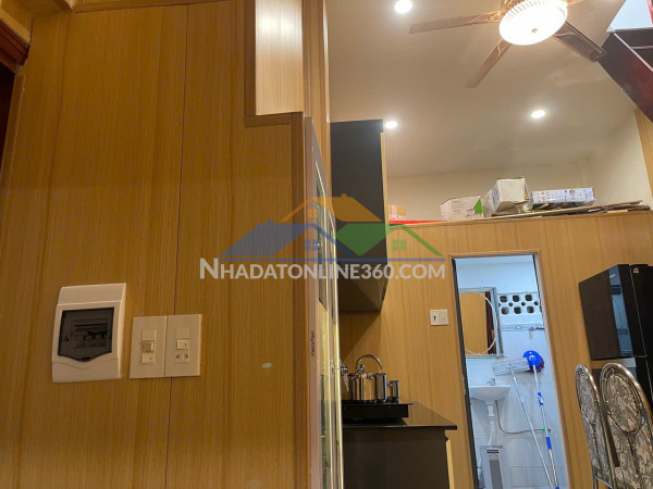 Nhà riêng nguyên căn mới cho thuê tọa lạc tại hẻm 74 quang trung...