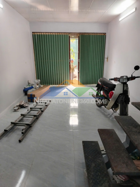 Cho thuê nhà nguyên căn mới, ngõ 192 lê trọng tấn, 60m² x 3 tầng, 4 phòng ngủ
13 triệu