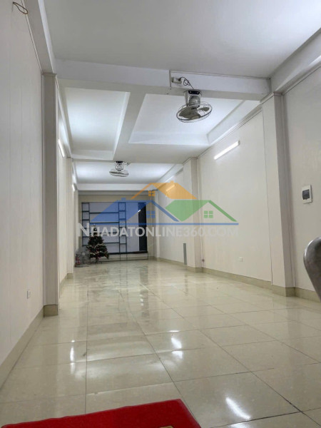 Cho thuê tầng 2 nhà mặt phố 60 tô hiệu, hà đông, hà nội.