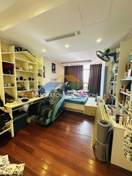 ????????cực đẹp tòa eurowindow trần duy hưng 122m 3pn, siêu tiện ích, 13.3 tỷ