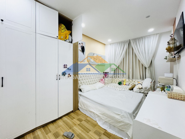 Bán nhà nguyễn kiệm, 50m2, 2 tầng full nội thất, 4.8 tỷ tl 0964364745