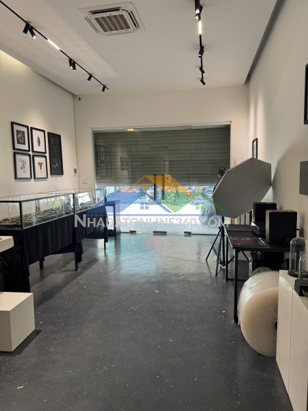 Chính chủ cho thuê cửa hàng mặt phố lê ngọc hân – hai bà...