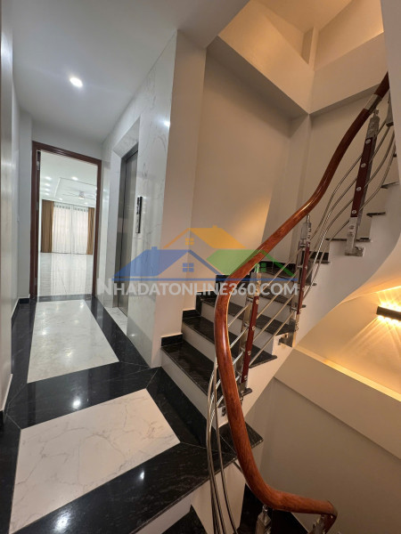 Nhà mới 5 tầng thang máy - mặt đường phan trọng tuệ - tam...