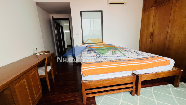 Chính chủ bán nhà mới 6 tầng thang máy tặng full nội thất đang cho thuê thầu 25tr/tháng