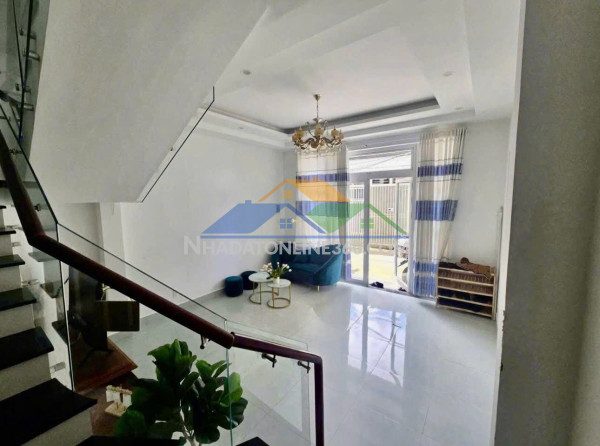 Giảm giá - bán nhanh nhà đường ngô quyền, p.6, đà lạt