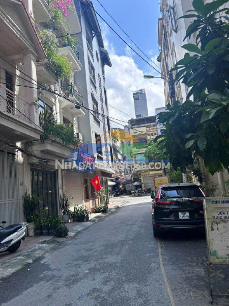 Bán nhà phố vĩnh phúc - ba đình - ô tô ngủ trong nhà - 50m , 5 tầng , mt 4m - giá vào việc 20 tỷ.