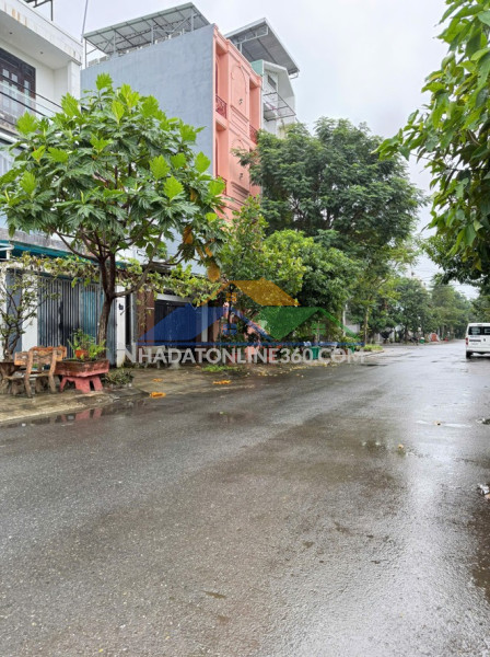 Chính chủ bán lô siêu vip - đường trịnh lỗi, đường 7m5 ( nam việt á ) - view công viên