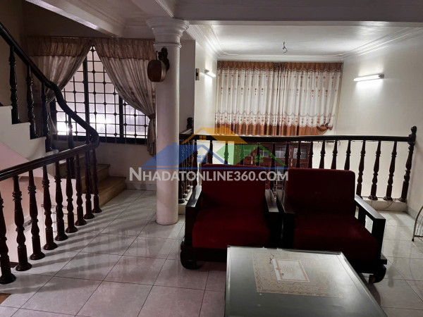 Cho thuê nhà nguyên căn 3 tầng tại  ngõ 46 phường phương mai, đống đa, hà nội