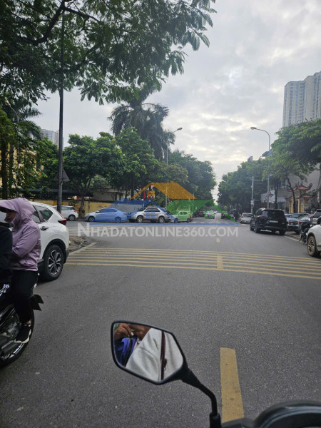 Bán biệt thự ô góc liền kề khu đô thị văn phú vỉa hè kinh doanh chân chung cư 226 m 4 tầng mt 15m đầu tư